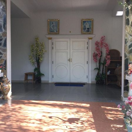 Thai Castle Resort Ban Thap Sila Exterior photo