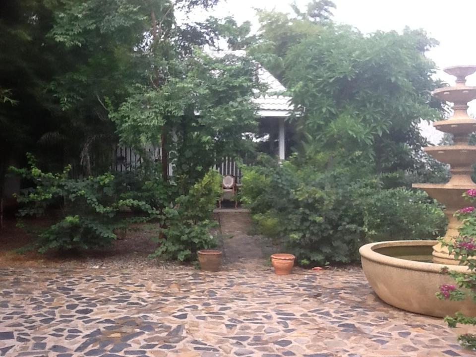 Thai Castle Resort Ban Thap Sila Exterior photo