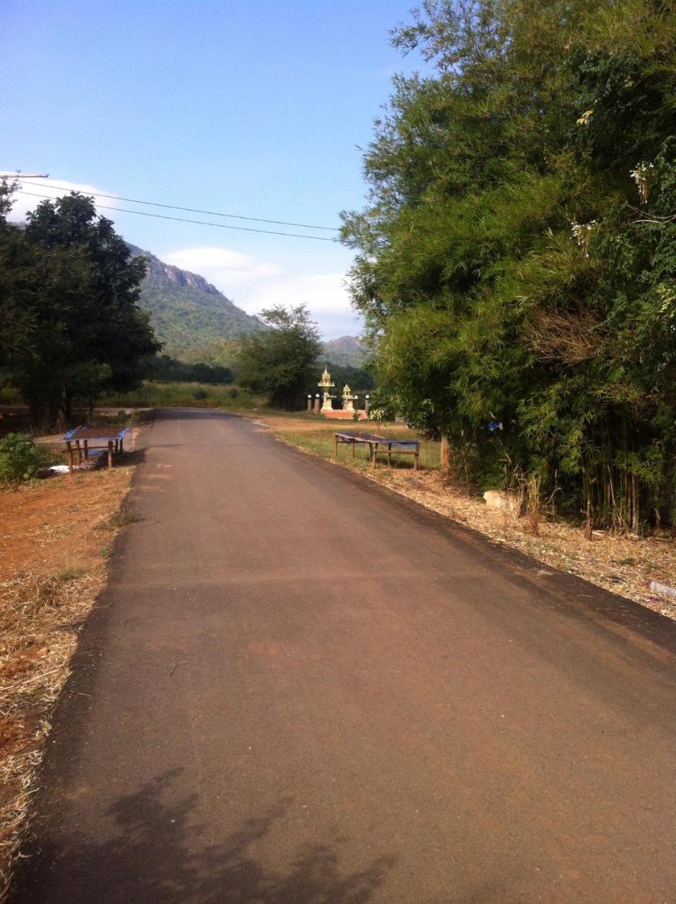Thai Castle Resort Ban Thap Sila Exterior photo